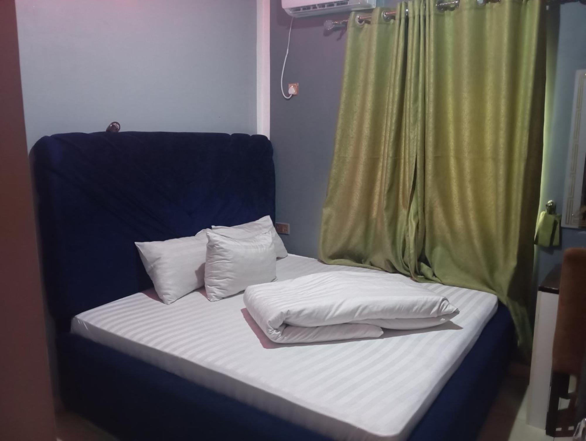 Charles Groove Hotel & Suit Порт Харкорт Екстериор снимка